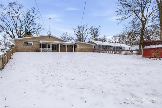 $184,900 | 730 6th Avenue, Lake Odessa, MI 48849