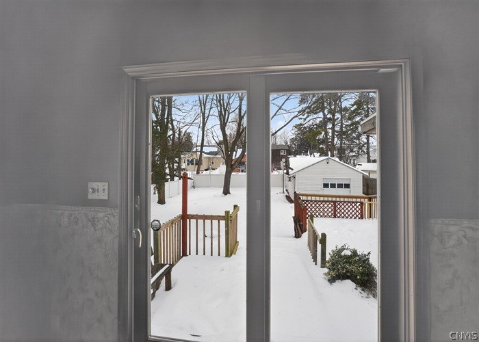 1709 Caldicott Road Rotterdam, NY 12303 - Photo 3 of 19