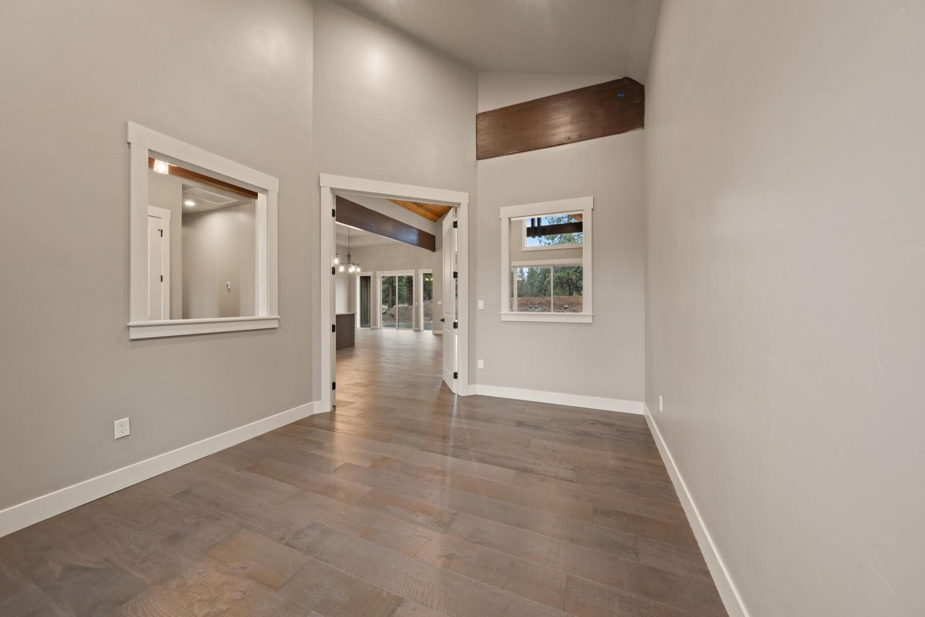 60201 Sunset View Drive Bend, OR 97702 - Photo 20 of 51 batch_18-web-or-mls-Riley Visuals-17