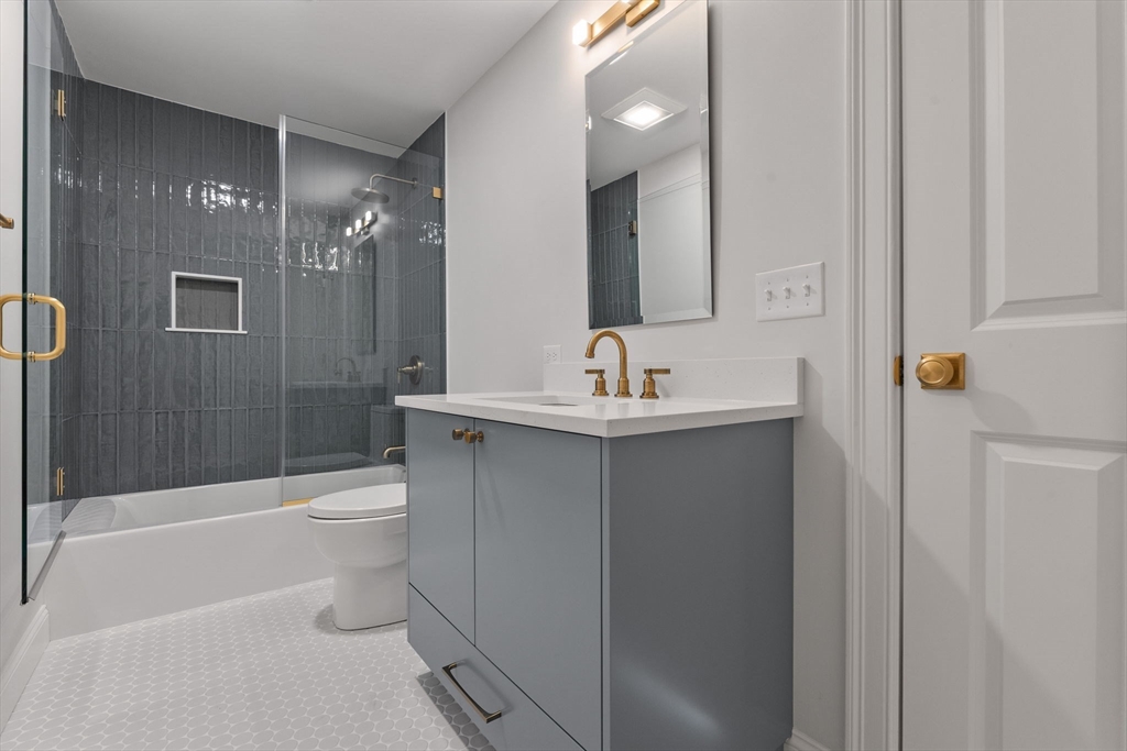 7 Chatham Way, Unit 7A Watertown, MA 02472 - Photo 14 of 23