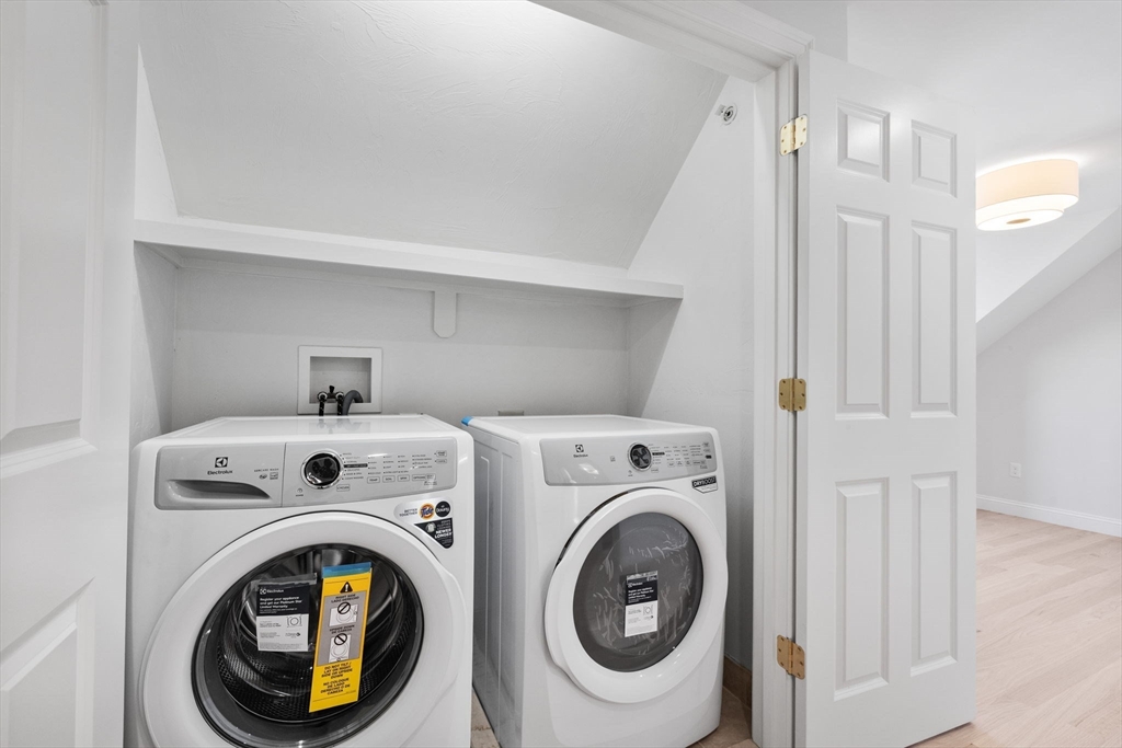 7 Chatham Way, Unit 7A Watertown, MA 02472 - Photo 18 of 23