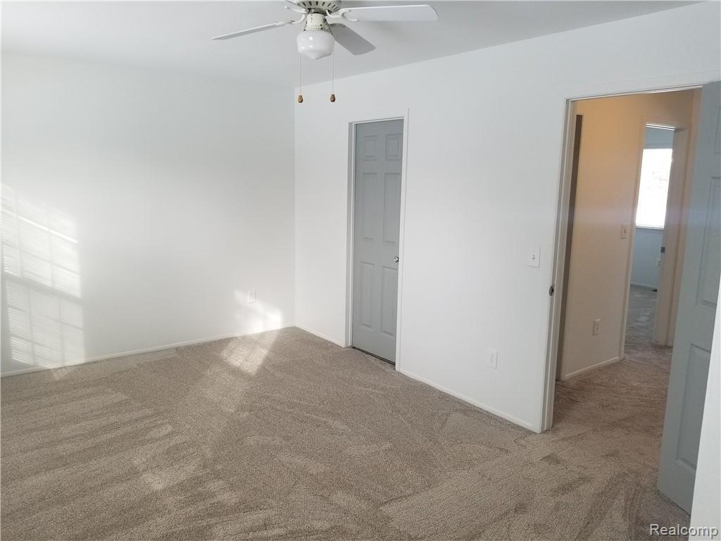 867 Hadley Road Rochester Hills, MI 48307 - Photo 22 of 38