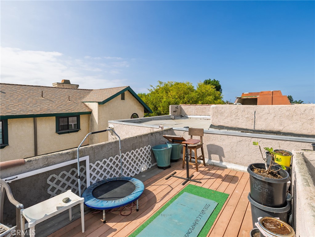 118 South Lucia Avenue Redondo Beach, CA 90277 - Photo 14 of 14 a view of a patio with couches chairs and potted plants