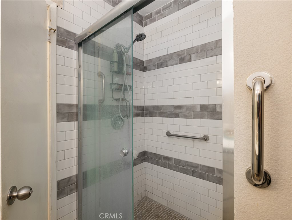 118 South Lucia Avenue Redondo Beach, CA 90277 - Photo 8 of 14 a bathroom with a shower