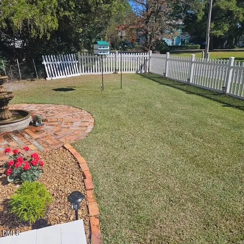 $219,900 | 506 West Clinton Street, Roseboro, NC 28382