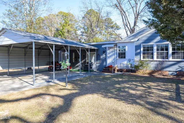 $219,900 | 506 West Clinton Street, Roseboro, NC 28382