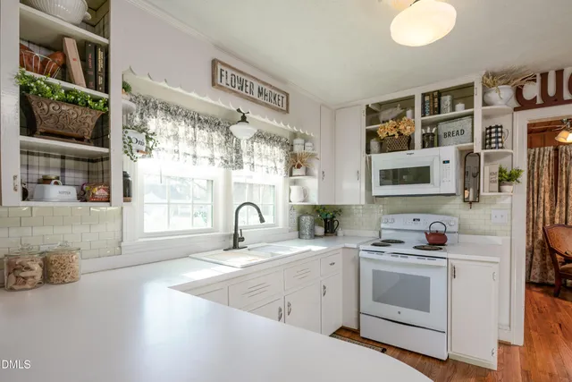 $219,900 | 506 West Clinton Street, Roseboro, NC 28382