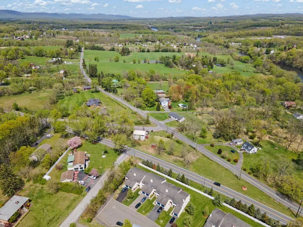 $349,999 | 33 Pond Hill Lane, Walden, NY 12586
