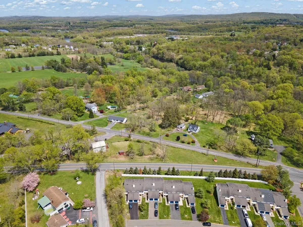 $349,999 | 33 Pond Hill Lane, Walden, NY 12586