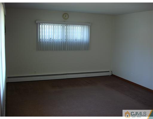 13 Colton Road Edison, NJ 08817 - Photo 8 of 25