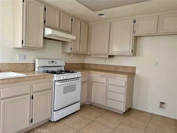 $4,100 | 4 New Haven, Unit 1, Irvine, CA 92620