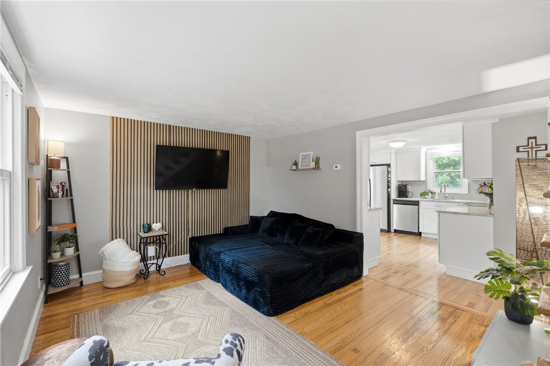 34 Wood Street Coventry, RI 02816 - Photo 10 of 36
