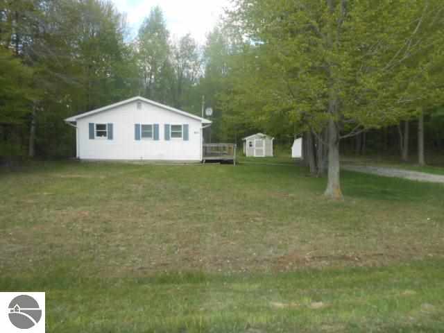 8485 East Baseline Road Mount Pleasant, MI 48858 - Photo 18 of 18 1743023-17.JPG