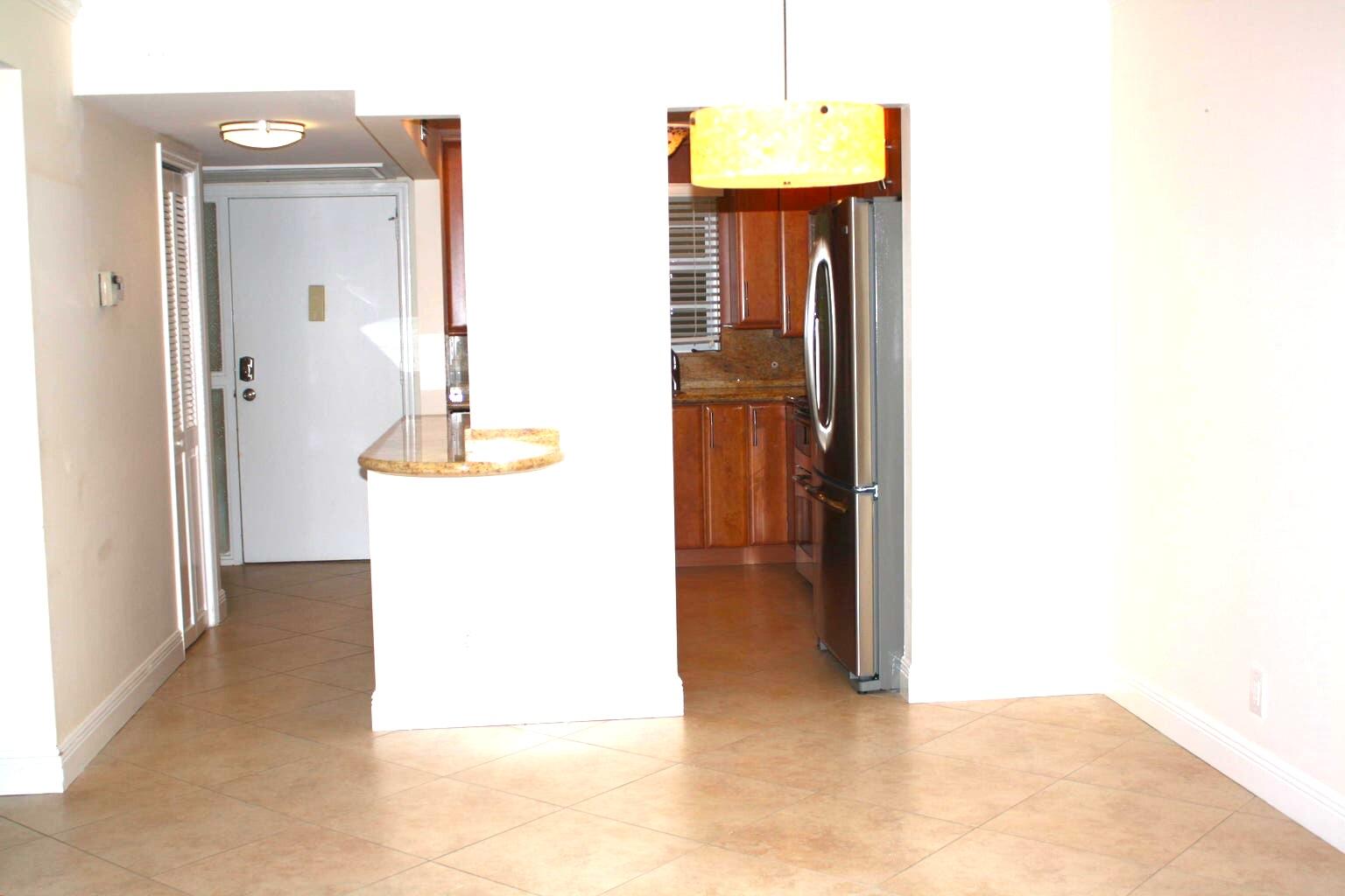 773 Jeffery Street, Unit 4206 Boca Raton, FL 33487 - Photo 9 of 27 Dining Room Area