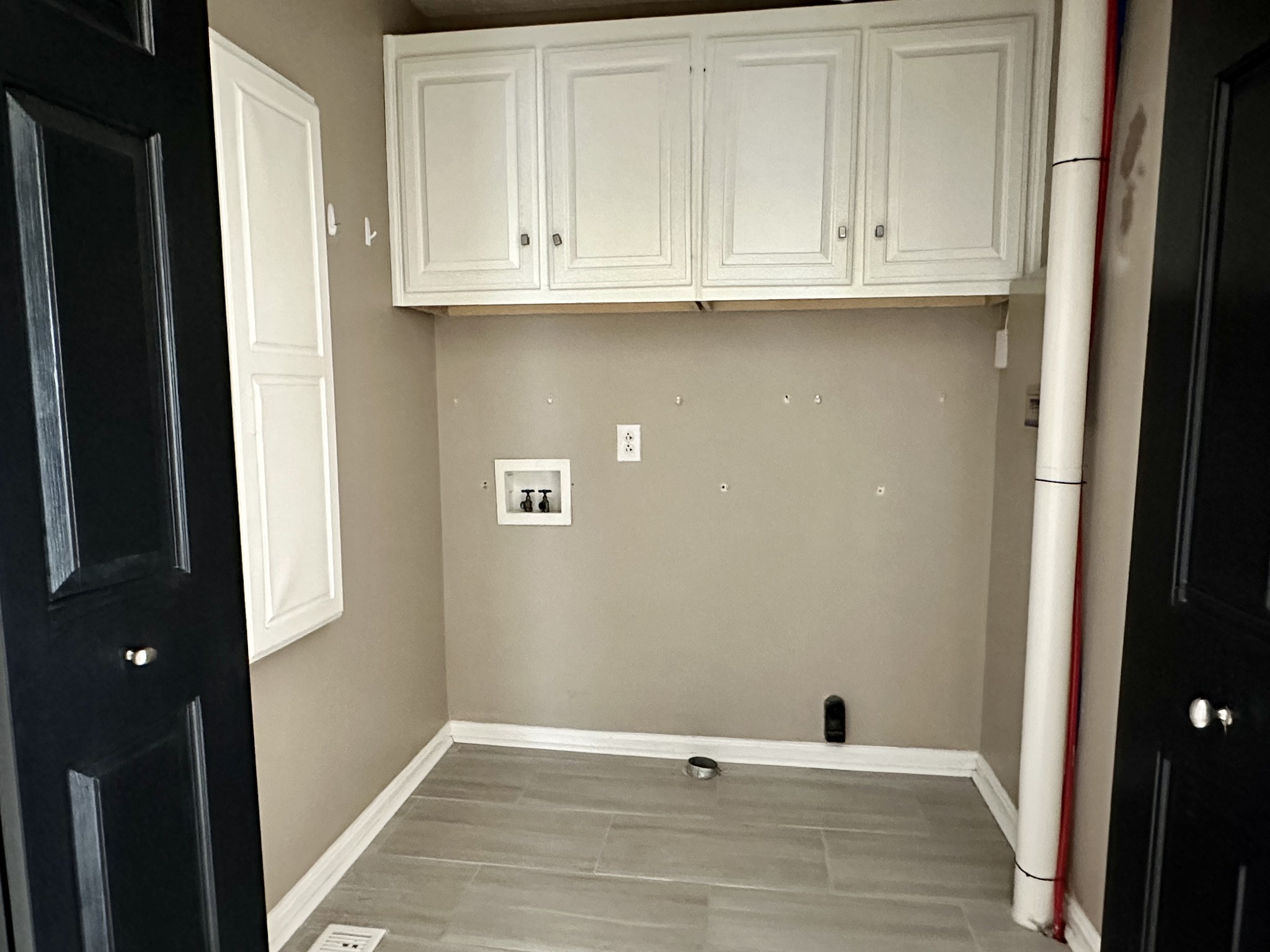 123 Biggs Road Cottontown, TN 37048 - Photo 38 of 39 a view of an empty room with closet and a window