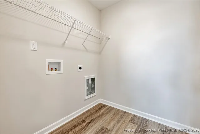 a view of a hallway with closet