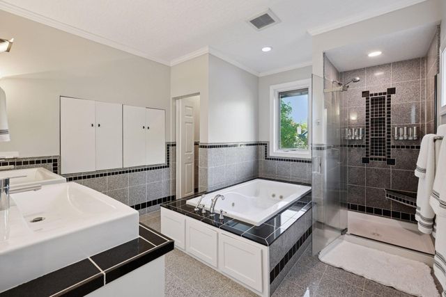 $1,199,900 | 705 Queensland Lane North, Plymouth, MN 55447