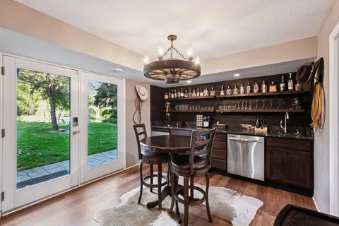 $1,199,900 | 705 Queensland Lane North, Plymouth, MN 55447