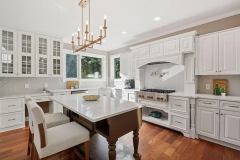 $1,199,900 | 705 Queensland Lane North, Plymouth, MN 55447