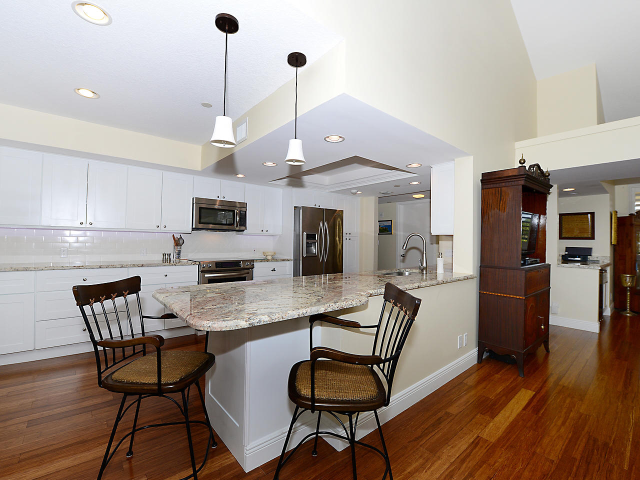 1000 North Us Highway, Unit BAH404 Jupiter, FL 33477 - Photo 5 of 22 Kitchen