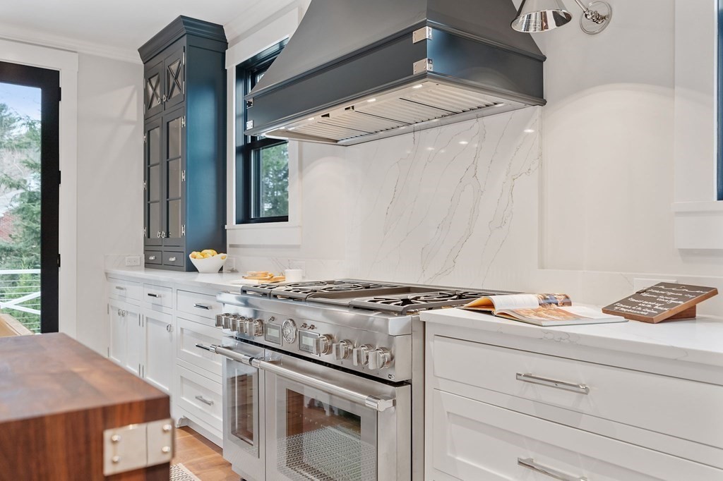 41 Mccallar Lane Concord, MA 01742 - Photo 11 of 35