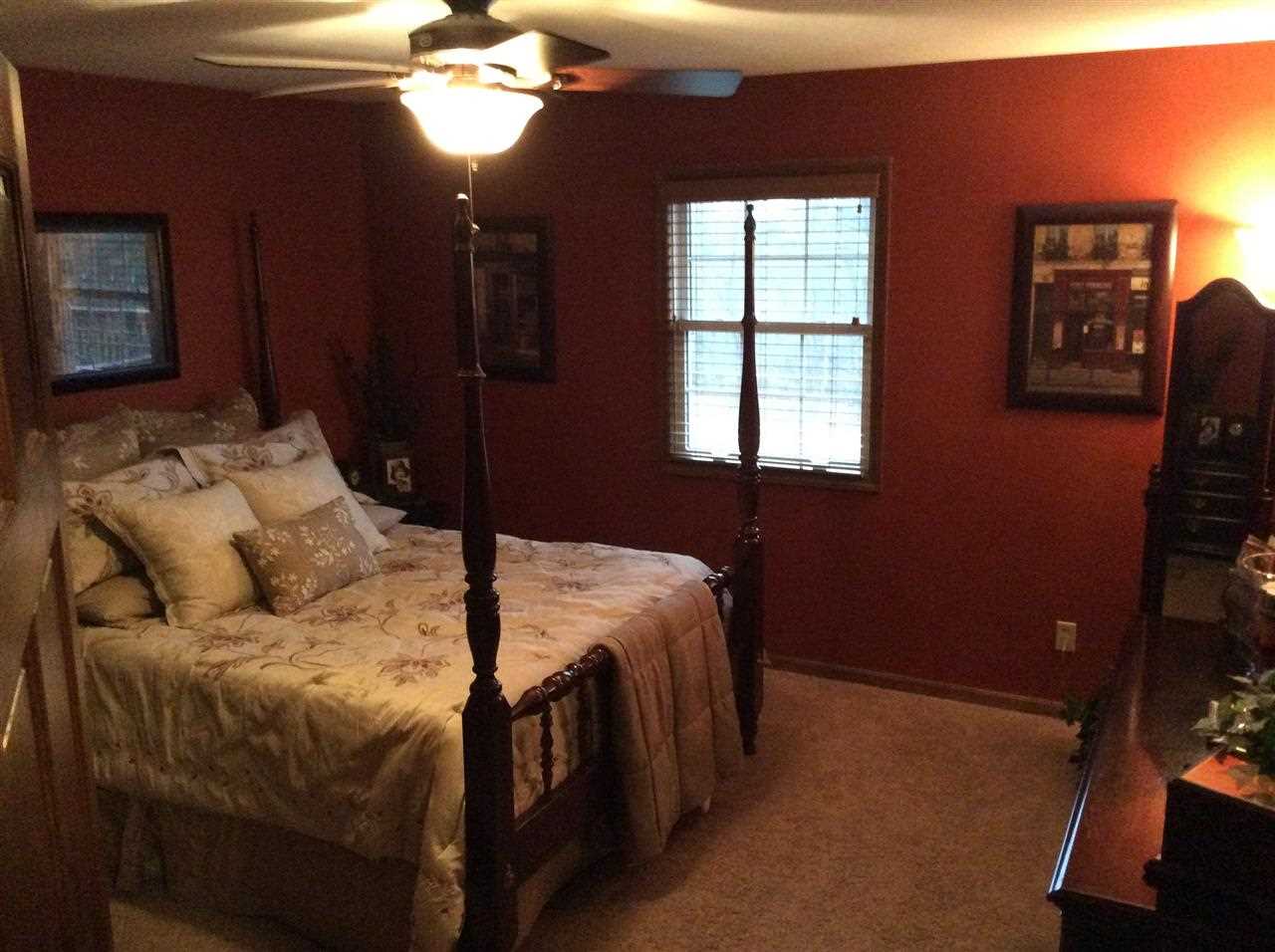 4406 Ridge Lane Washington, IN 47501 - Photo 7 of 13 Gallery Image 7