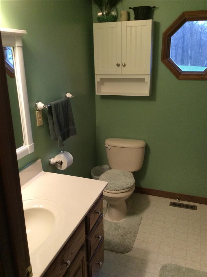 4406 Ridge Lane Washington, IN 47501 - Photo 9 of 13 Gallery Image 9