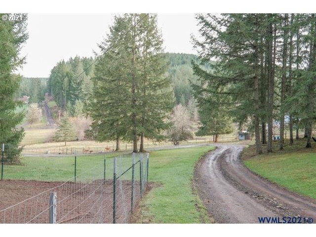 32724 Old Mill Road Lebanon, OR 97355 - Photo 23 of 32 a view of a park