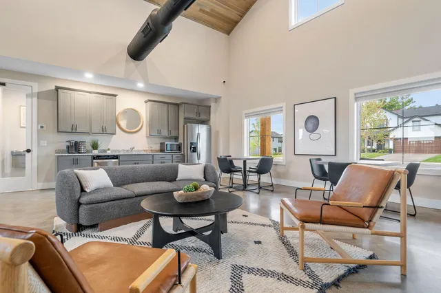 $3,437 | 1160 Dundalk Way, St. Paul, MN 55129