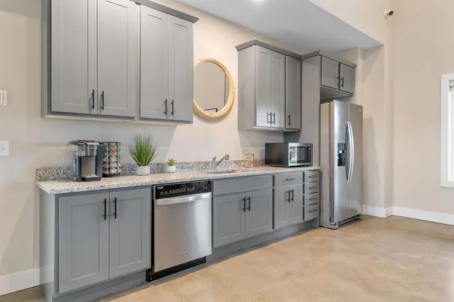 $3,437 | 1160 Dundalk Way, St. Paul, MN 55129