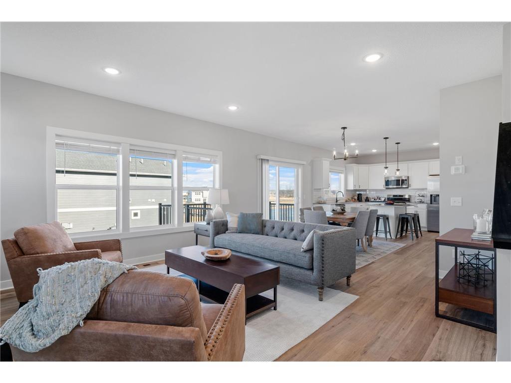 1160 Dundalk Way St. Paul, MN 55129 - Photo 3 of 28