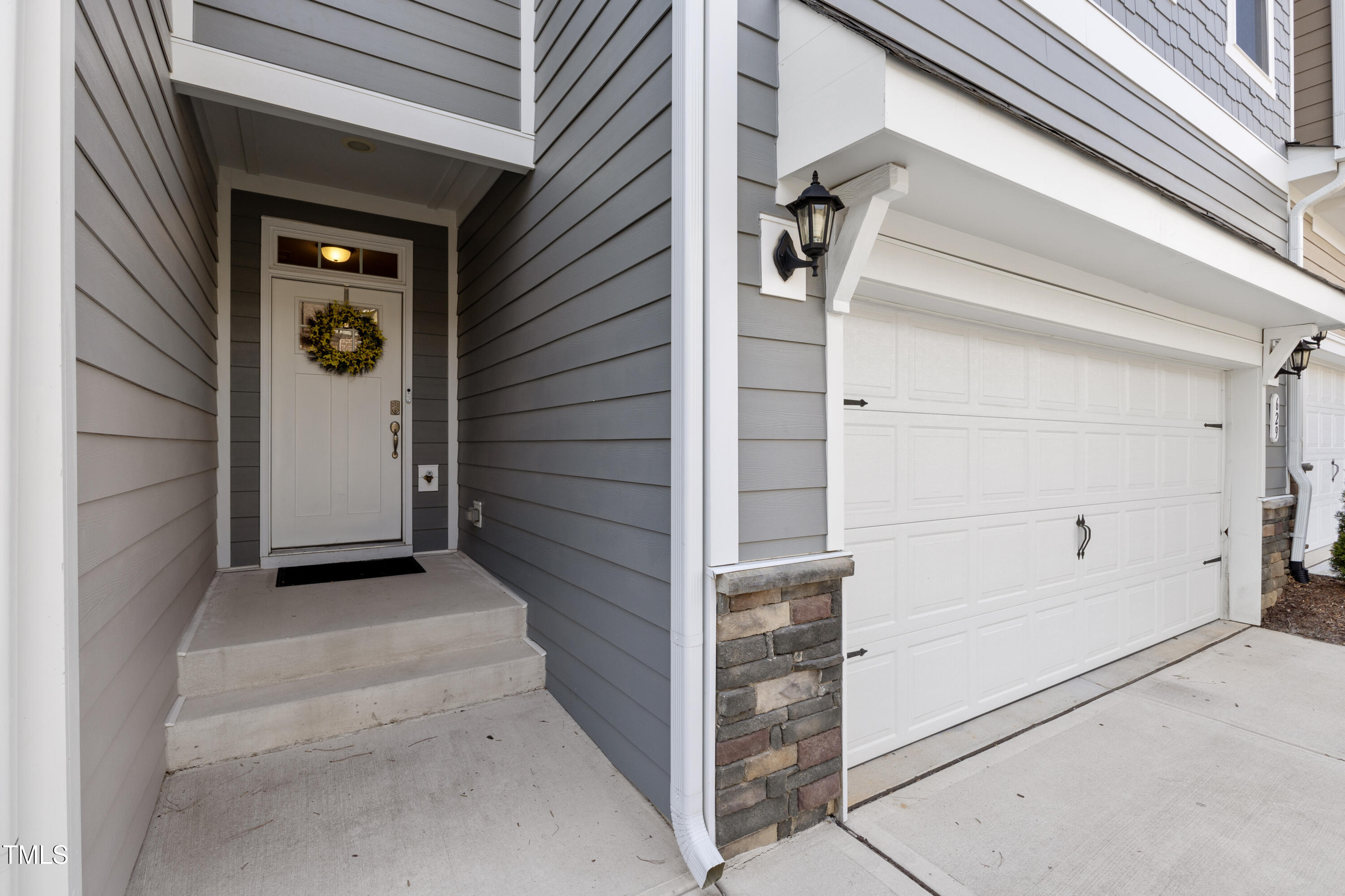 629 Newlyn Drive Raleigh, NC 27606 - Photo 2 of 39 CY1A0138