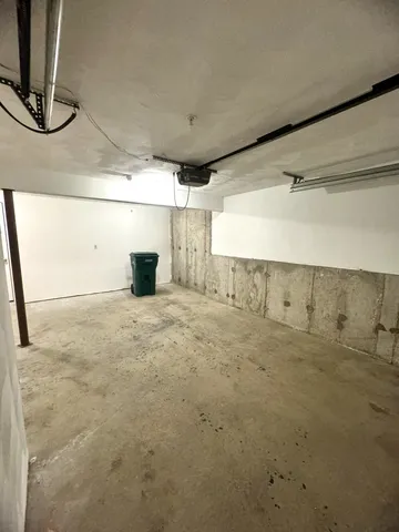 $2,250 | 75 Treaty Court, Unit 4, Fremont, NH 03044