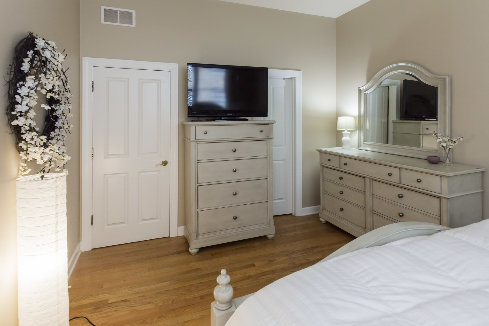 1942 South Prairie Avenue, Unit 2 Chicago, IL 60616 - Photo 7 of 12