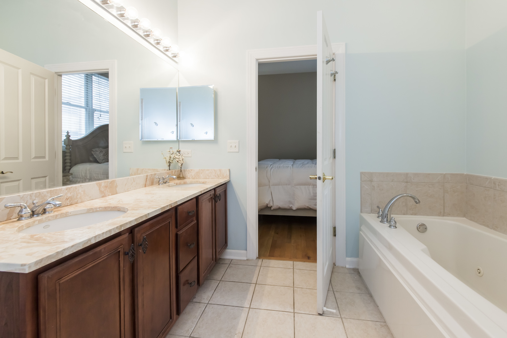 1942 South Prairie Avenue, Unit 2 Chicago, IL 60616 - Photo 9 of 12