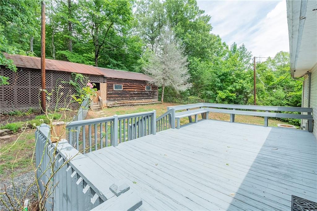 291 Kingwood Road Reidsville, NC 27320 - Photo 39 of 49 deck freshly painted