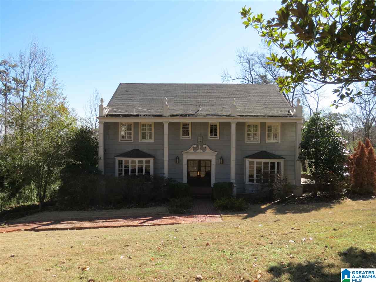 3137 Woodridge Road North Birmingham, AL 35223 - Photo 2 of 38