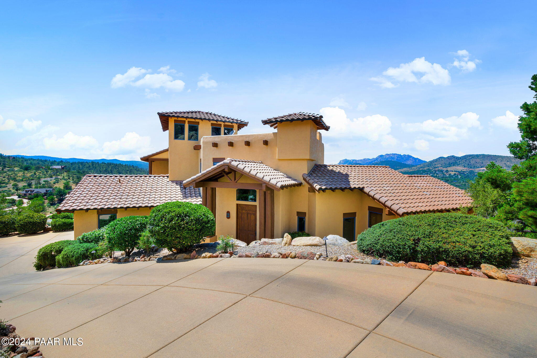 2253 Shadow Ridge Drive Prescott, AZ 86305 - Photo 6 of 48 Front of Home (2)