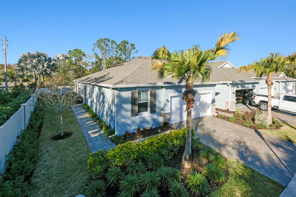 810 Ruddy Quail Place Sun City Center, FL 33573 - Photo 2 of 28