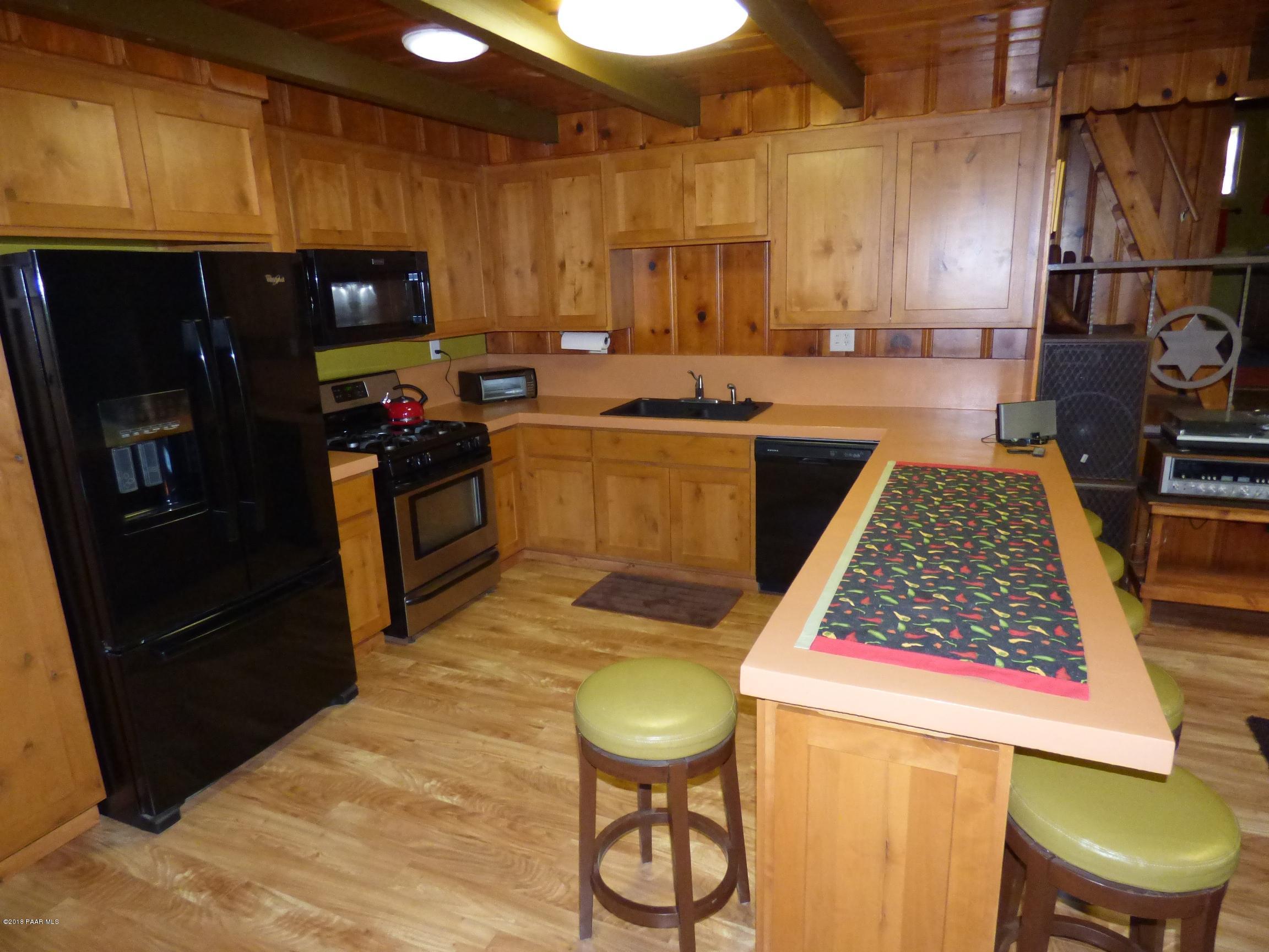 4774 South Arizona Road Prescott, AZ 86303 - Photo 6 of 32 All appliances stay