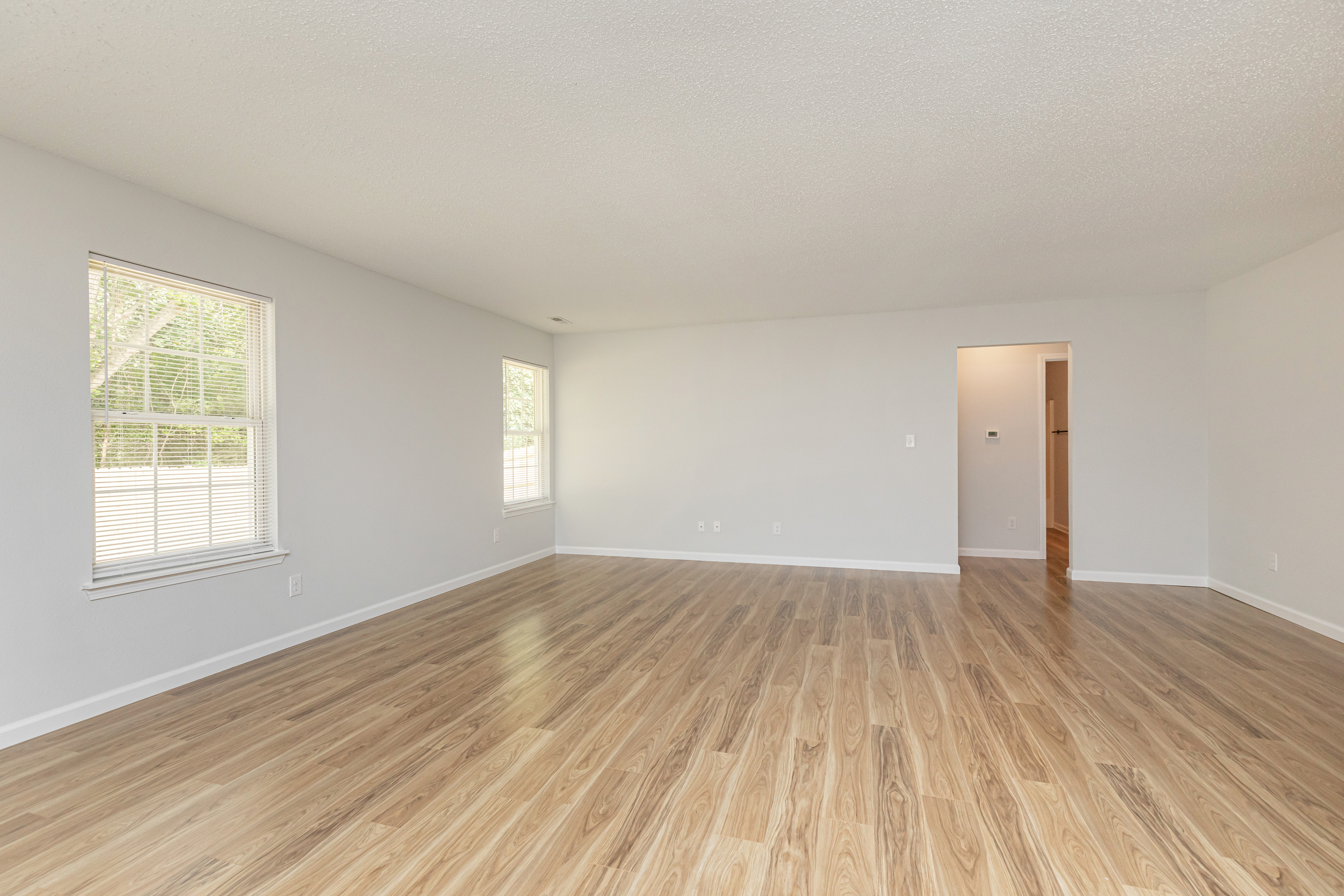 5310 Melbourne Road Indianapolis, IN 46228 - Photo 6 of 26 Gallery Image 6