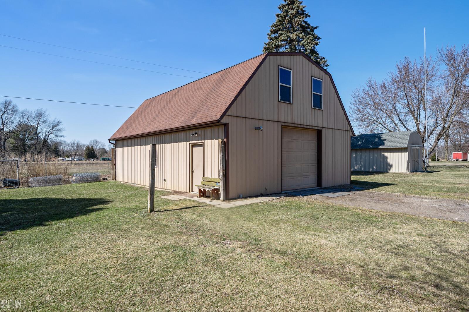 56301 Omo Road Macomb, MI 48042 - Photo 36 of 47