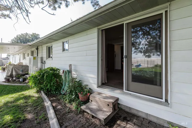 $889,000 | 21474 Ustick Road, Caldwell, ID 83607