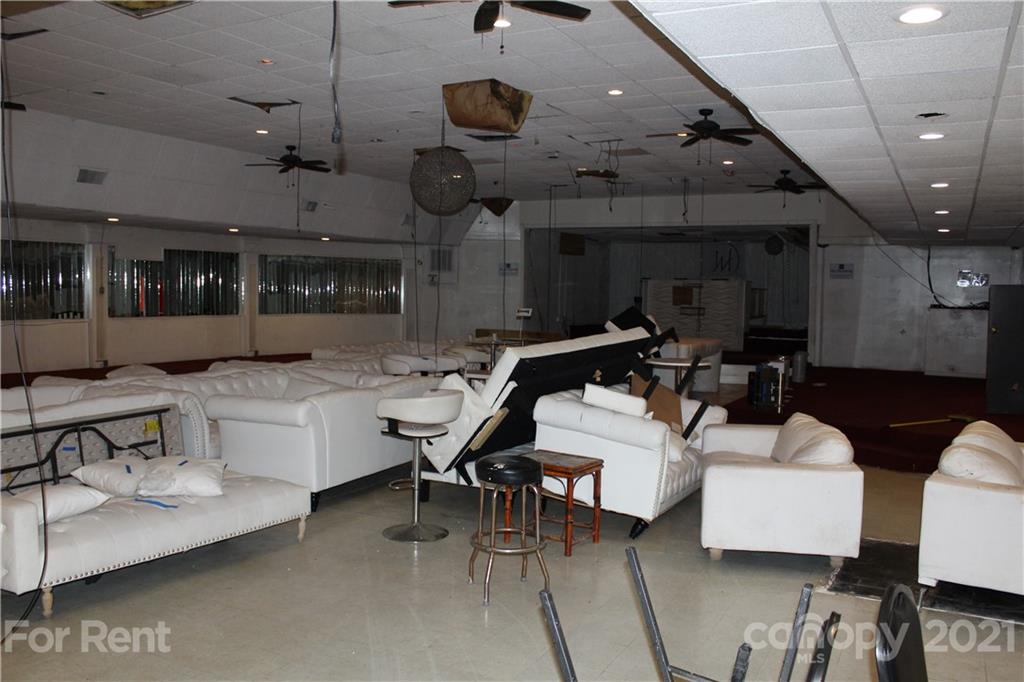 4809 Wilkinson Boulevard Charlotte, NC 28208 - Photo 4 of 4