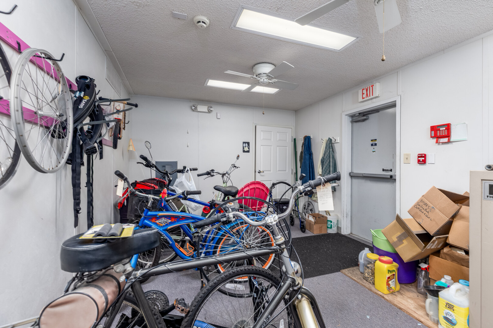 1313 Chestnut Street Ottawa, IL 61350 - Photo 12 of 30 a view of a room with gym equipment