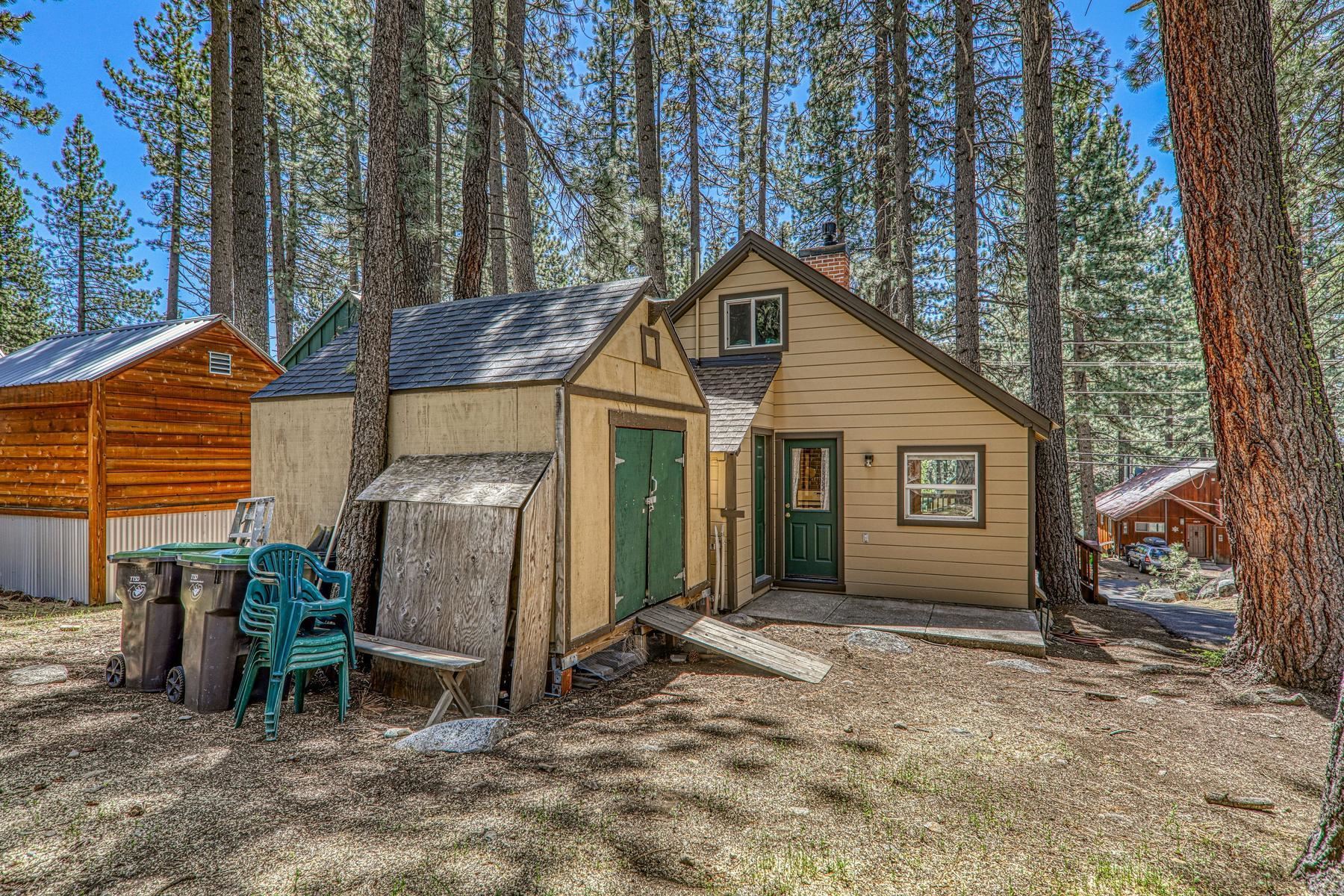 13464 Moraine Road Truckee, CA 96161 - Photo 5 of 28