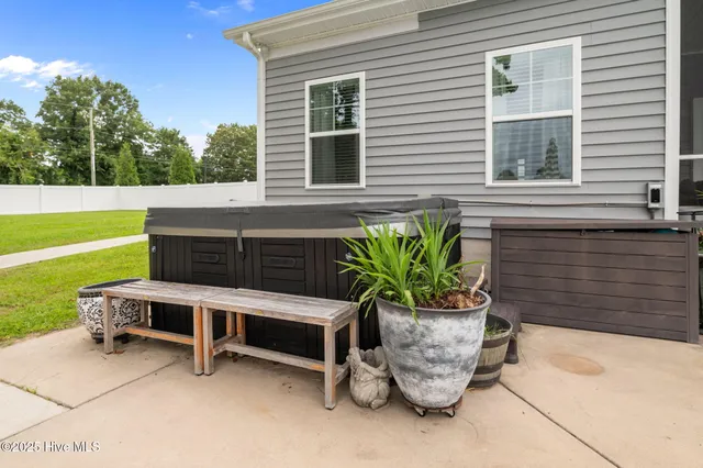 $639,900 | 310 Porter Mills Road, Greenville, NC 27858