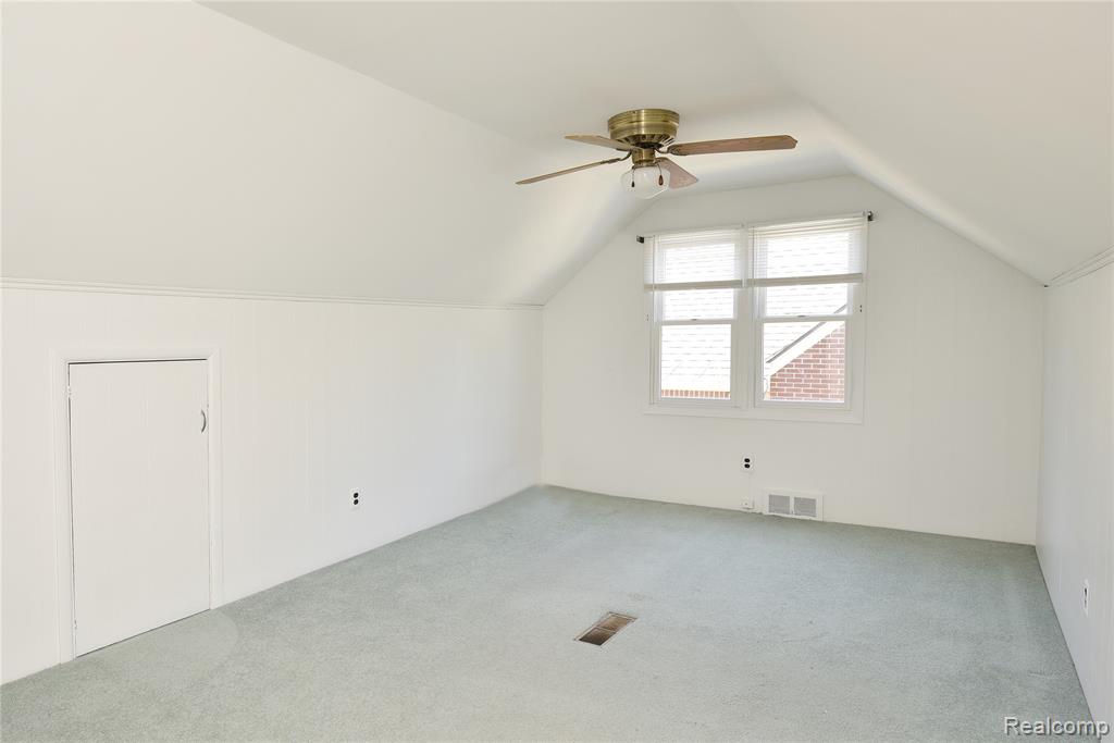2453 Windemere Road Birmingham, MI 48009 - Photo 23 of 42