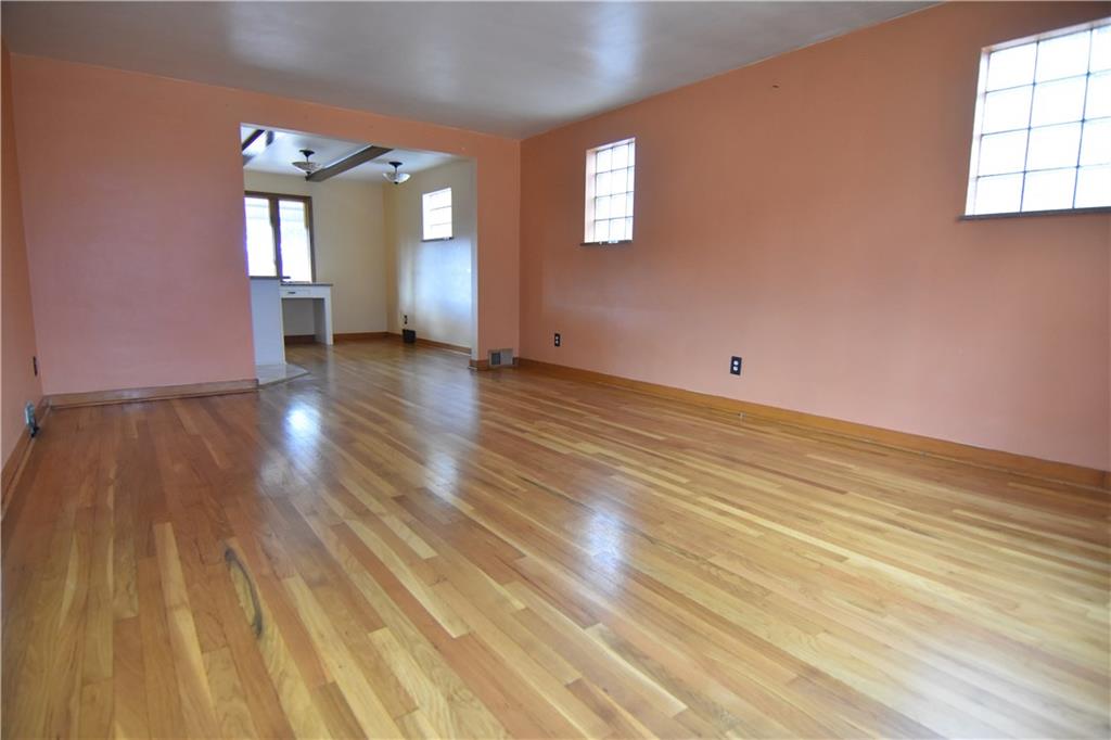 3624 Wayne Road Munhall, PA 15120 - Photo 3 of 25 Gallery Image 3