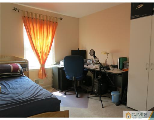 16 Lexington Road Monmouth Junction, NJ 08852 - Photo 13 of 18 Gallery Image 13